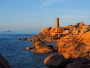 studio exposé plein sud vu sur le port de plaisance