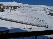 Studio + cabine 4 pers 24m², ski aux pieds, parking à proximité - FR-1-178-106