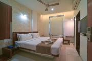 Hotel SRI SRI EXECUTIVE KOLHAPUR NEAR MAHALAXMI TEMPLE