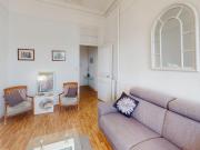 Grand 2P face mer en centre-ville dans un palace avec parc à Menton - FR-1-196-318