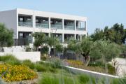 Lagomandra Luxury Suites with Private Pools