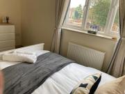 Delightful 2 bedroom house between Bristol & Bath