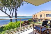 Kooringal 6, 105 Soldiers Point Rd - waterfront unit