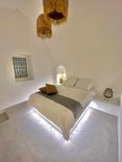 Saba Luxury Suites