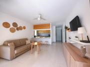 Seaside Apartment Corralejo : A cozy holiday home in a peaceful well located green complex