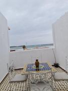 Sea View Duplex Private Terrace - Fibre Wi-Fi & Netflix