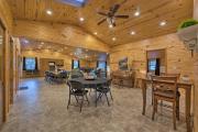 Spacious Kansas Retreat On-Site Disc Golf!