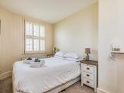 Charming Old Coastguards Cottage - Pass the Keys