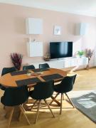 Central 75m² Apartment at Belvedere Palace