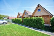 Radison Houses with a garden - Domki z ogródkiem Radison