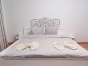 Penthouse Daniela - 3 Rooms in a Spacious Central Apartment