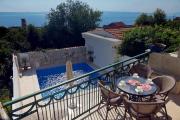 Villa Stella Podgora with heated pool