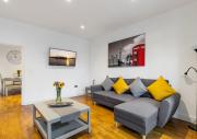 Two Bed Flat in Bush Hill Park