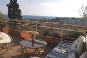 Appartement Nice CENTRE vue Mer avec piscine pour FAMILLE, couple damis pas de groupes de jeunes autorisés