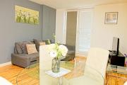 Birmingham City Centre Beautiful Apartment Walking Distance to Bullring Shopping Centre Private Parking