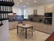 CHEZ PERLE à LEVIE, logement entier de type T4