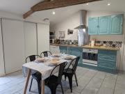 Maison charentaise avec piscine chauffée, jardin privé et proche commerces, idéale pour couples - FR-1-653-228