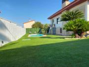 Great apartment in a villa with swimming pool