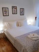 Vedrana-near centre and free garage, electricity for electric cars Vedrana-near centre and free garage, electricity for electric cars