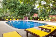 Tropica Bungalow Beach Hotel