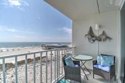 Bright Gulf Shores Beachfront Condo with Pool Access