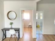 Glenelg Holiday Apartments-Broadway 500 meters to the beach Free Parking