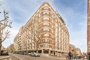 Central Apartment at Chelsea cloister Hotel