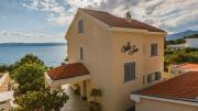 Apartments by the sea Brela, Makarska - 20708