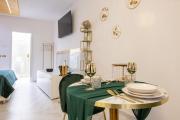 FASHION APARTMENT GOLD Bologna with JACUZZI & CAR GARAGE