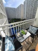 Home at Last, 1 Bedroom Pool View with Balcony