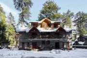 StayVista at Casa Bella Vista- Luxury Stay, Central Manali