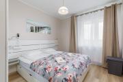 Pet-Friendly Apartment with Air Conditioning Jagiellońska by Renters