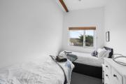 Silvercroft Cottage - Luxury Modern Coastal Retreat Near Beach, Sleeps 4