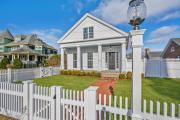 530 Route 28 Harwich Port Cape Cod - - The Pineapple House