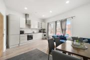 3BR Duplex Penthouse Harrow centre 3BR Duplex Penthouse Harrow centre