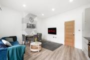 3BR Duplex Penthouse Harrow centre 3BR Duplex Penthouse Harrow centre