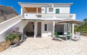 Awesome Home In Vinisce With Wifi And 3 Bedrooms