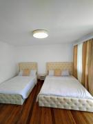 Whole House 6 Bedroom 4 Bathroom Baguio Transient House