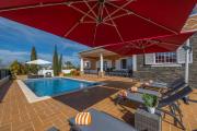 Laura by Algarve Villa Holidays