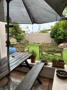 Cozy Crner Kitehouse