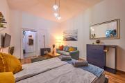 Uhus Golden Soho Residence Uhus Golden Soho Residence