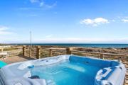 Oceanfront Dream Cottage: Hot Tub, Decks & Views!