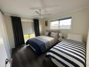 Top Kingscote