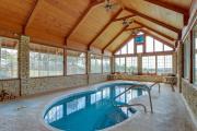 Mountain Views and Shared Pool Ozarks Family Home
