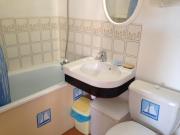 Appartement avec balcon et parking à 50 m de la plage - FR-1-712-15