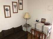 Ap arejado e aconchegante com varanda