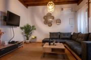Walnut tree Villa Ano Archanes-10km from Heraklion