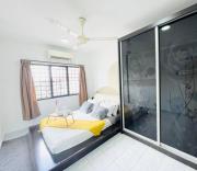 8 pax Homestay near Axiata Arena & Pavilion 2