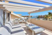 YOLO Spaces - Sotogrande Sea View Penthouse