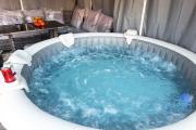 Villa confortable avec Jacuzzi à Chevannes